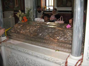 Arhiepiscopul Tomisului întâmpină moaștele Sfintei Maria Magdalena